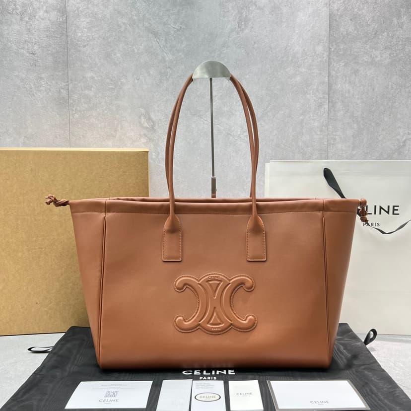 Celine Cabas Drawstring Cuir Triomphe Tan For Women 17in/44cm 199973DU3.04LU